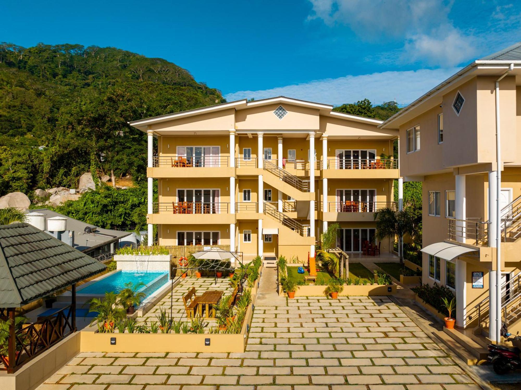 Aparthotel Tropical Hideaway Beau Vallon  Zewnętrze zdjęcie