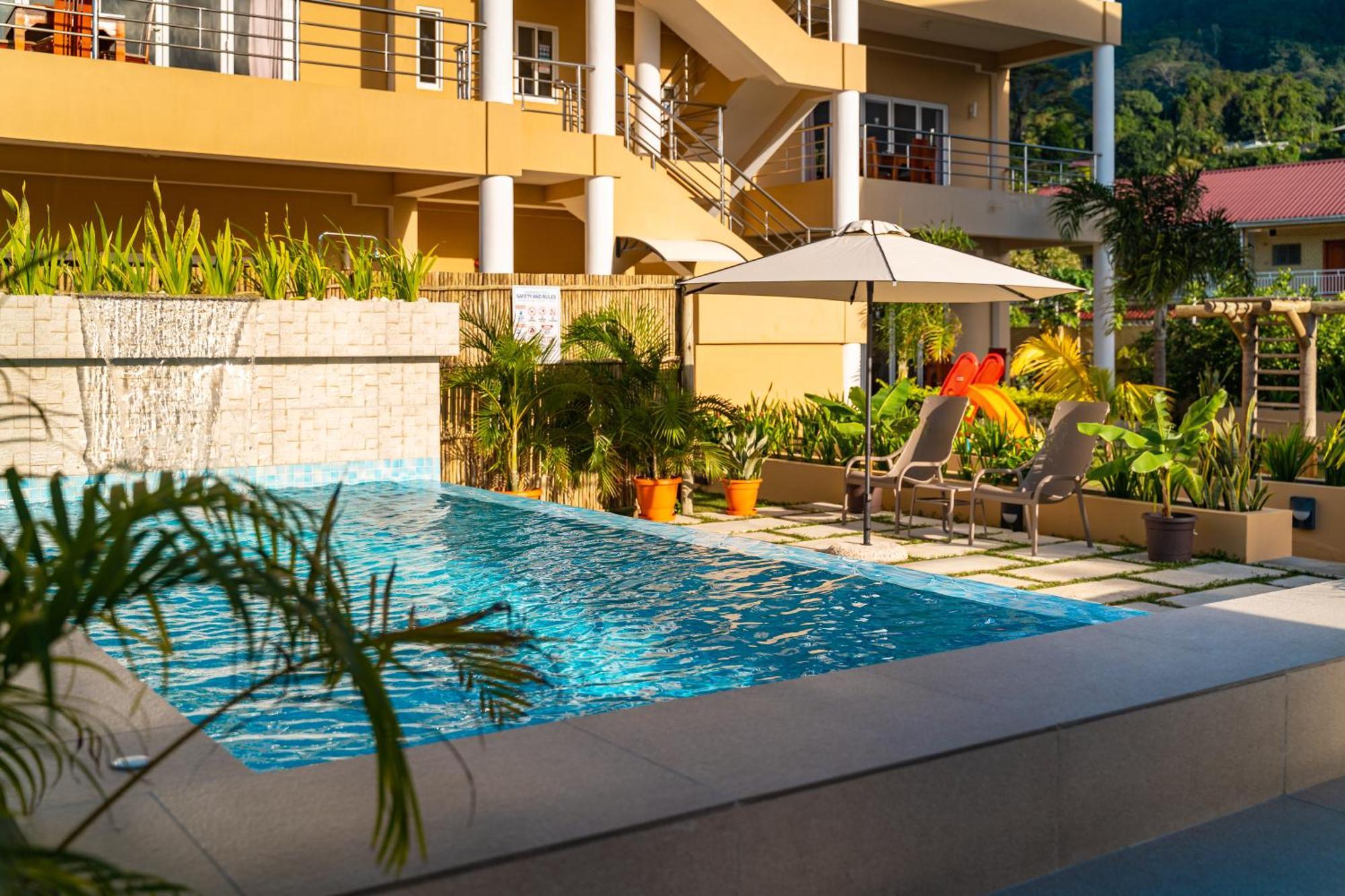 Aparthotel Tropical Hideaway Beau Vallon  Zewnętrze zdjęcie